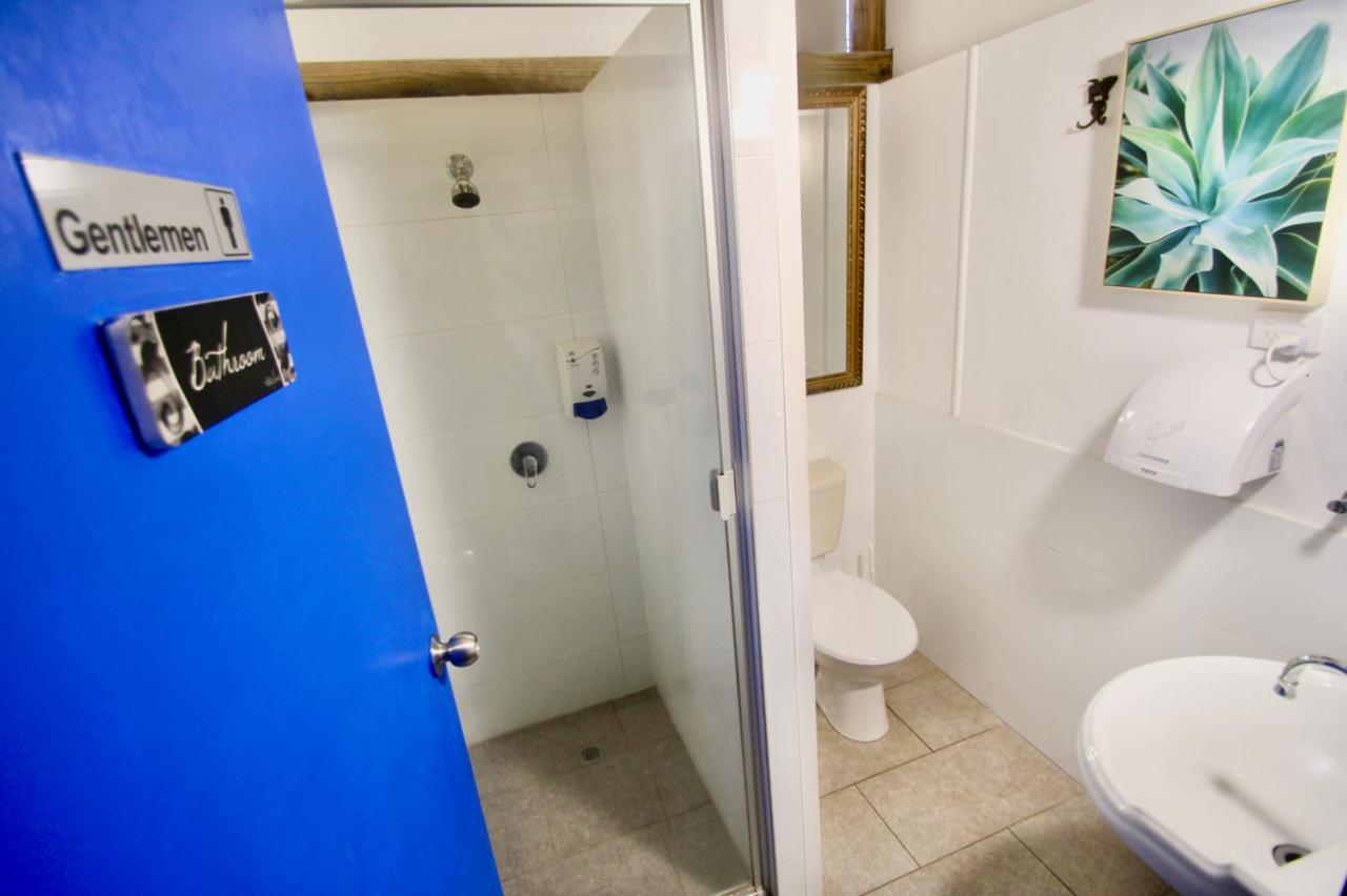 Hideaway Noosa Men Only Beach Resort Peregian Beach Bagian luar foto