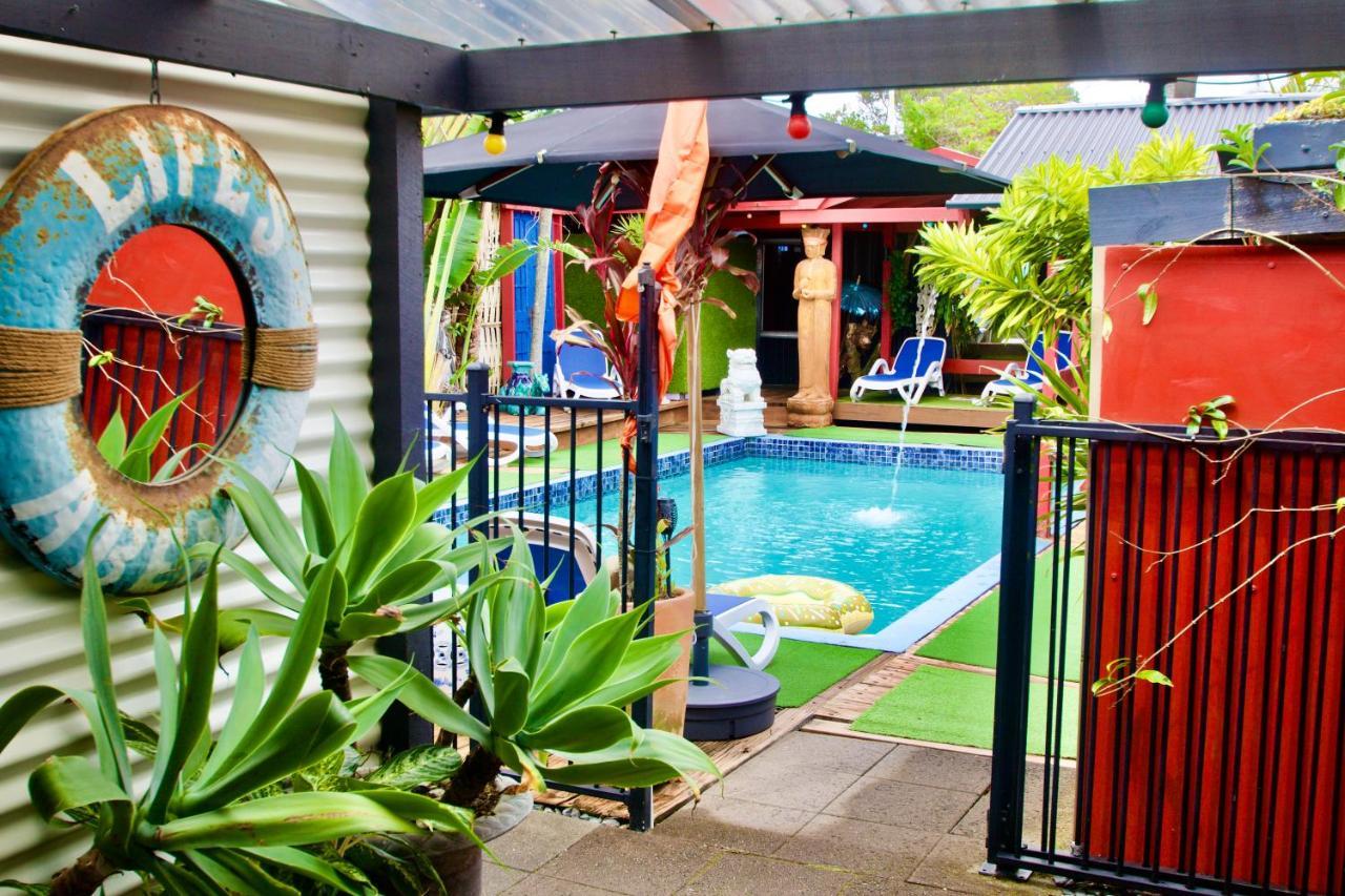 Hideaway Noosa Men Only Beach Resort Peregian Beach Bagian luar foto