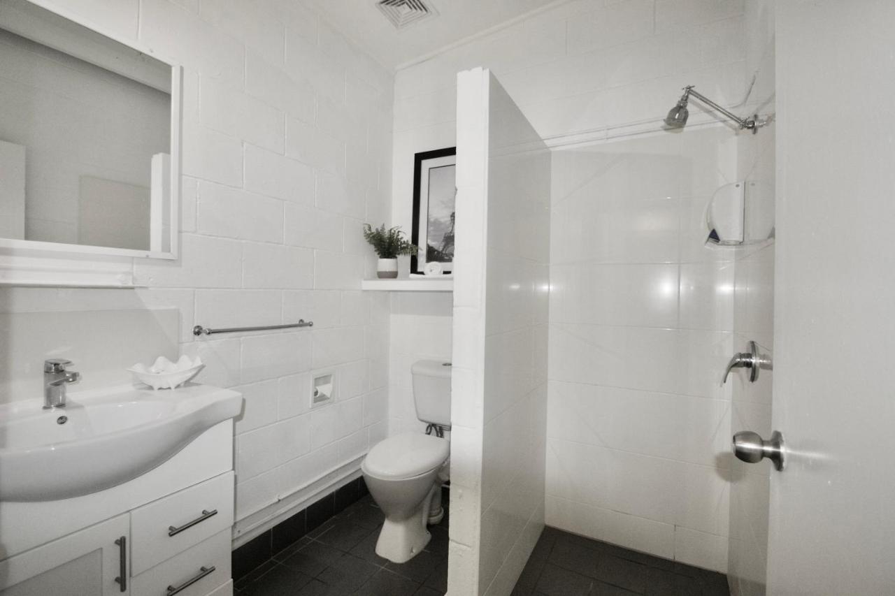 Hideaway Noosa Men Only Beach Resort Peregian Beach Bagian luar foto