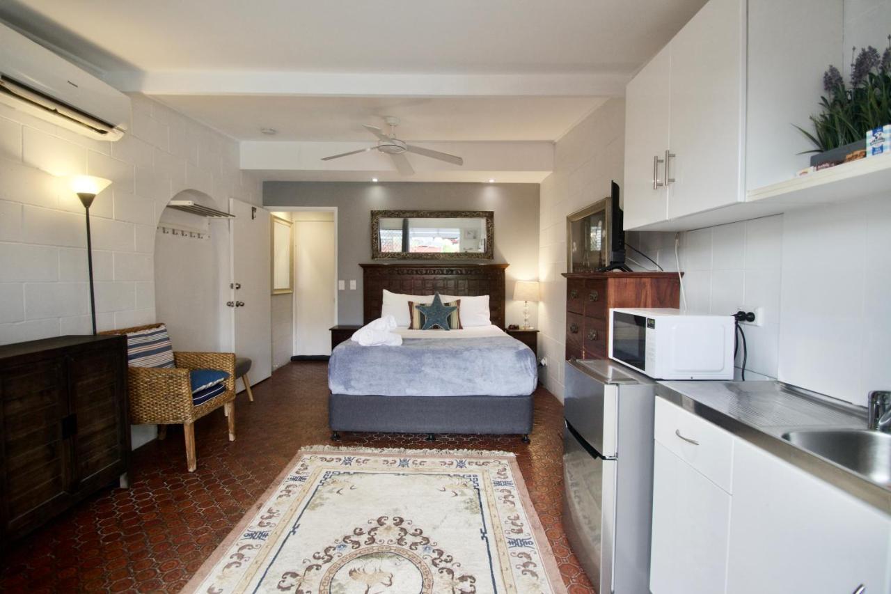 Hideaway Noosa Men Only Beach Resort Peregian Beach Bagian luar foto