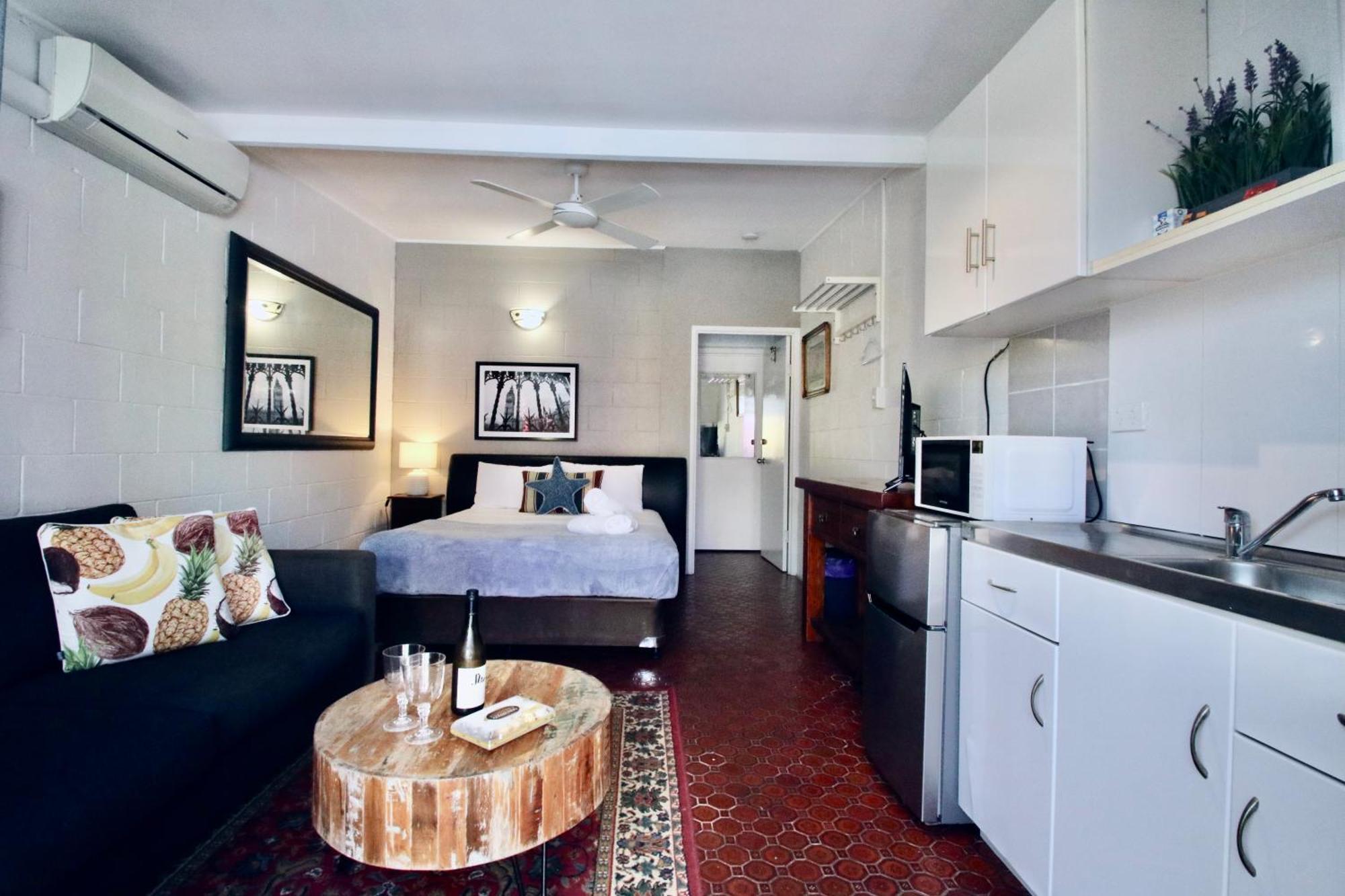 Hideaway Noosa Men Only Beach Resort Peregian Beach Bagian luar foto